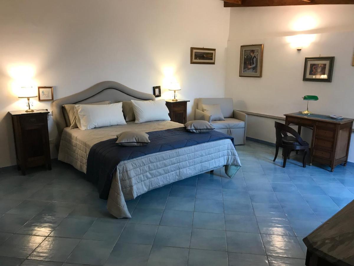 Resort Ferrara Villa Multa Quies Massa Lubrense Buitenkant foto