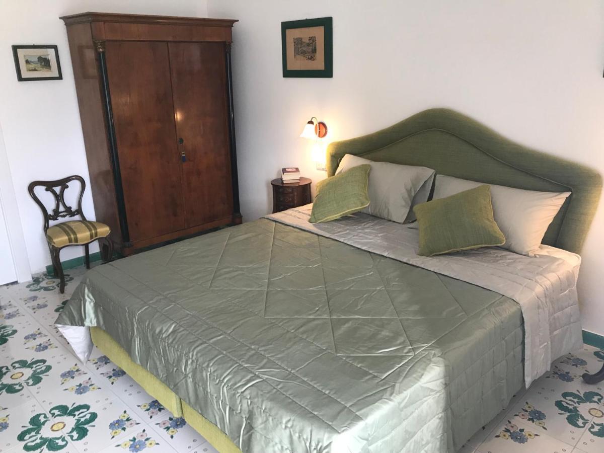 Resort Ferrara Villa Multa Quies Massa Lubrense Buitenkant foto