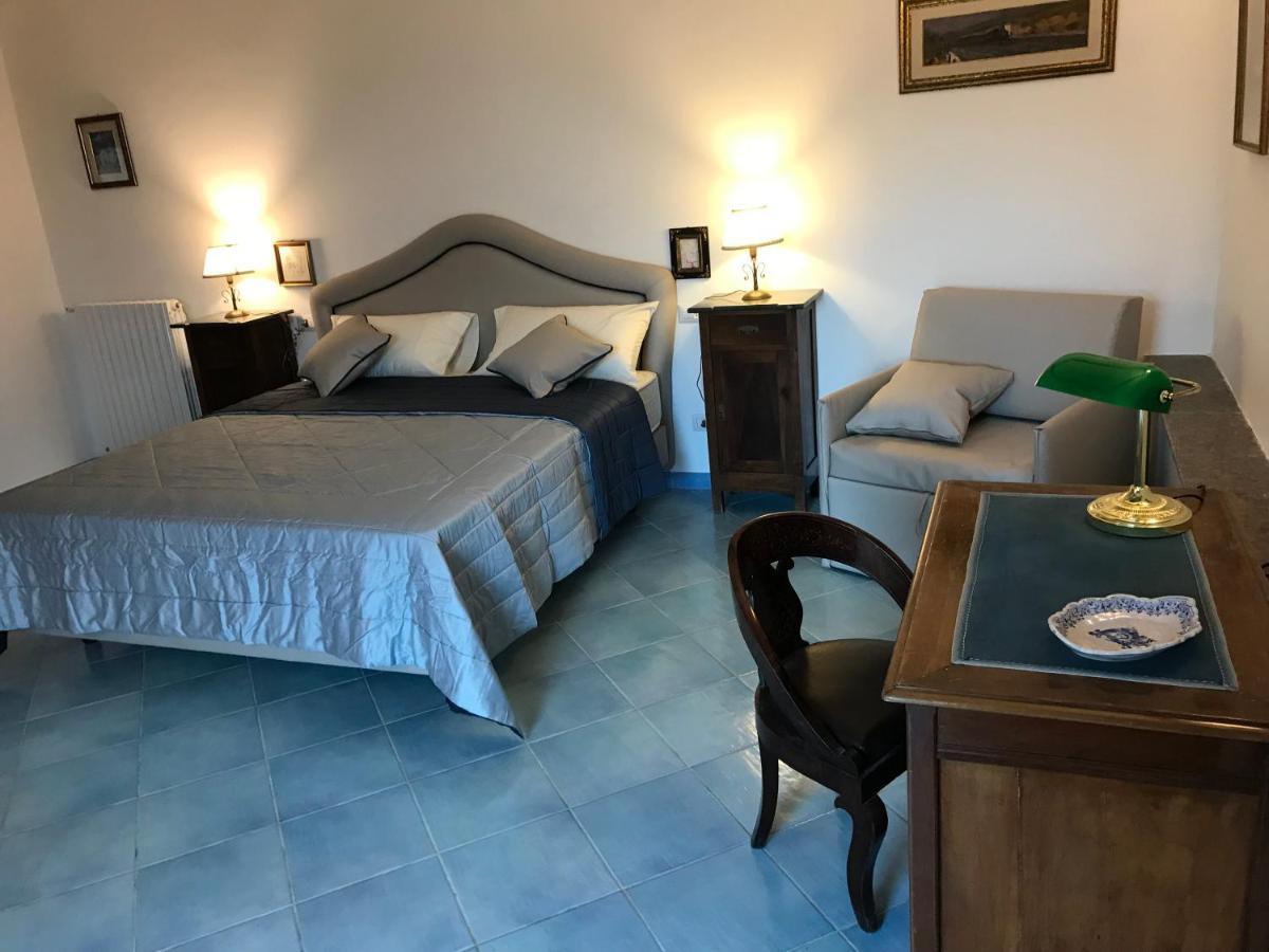 Resort Ferrara Villa Multa Quies Massa Lubrense Buitenkant foto