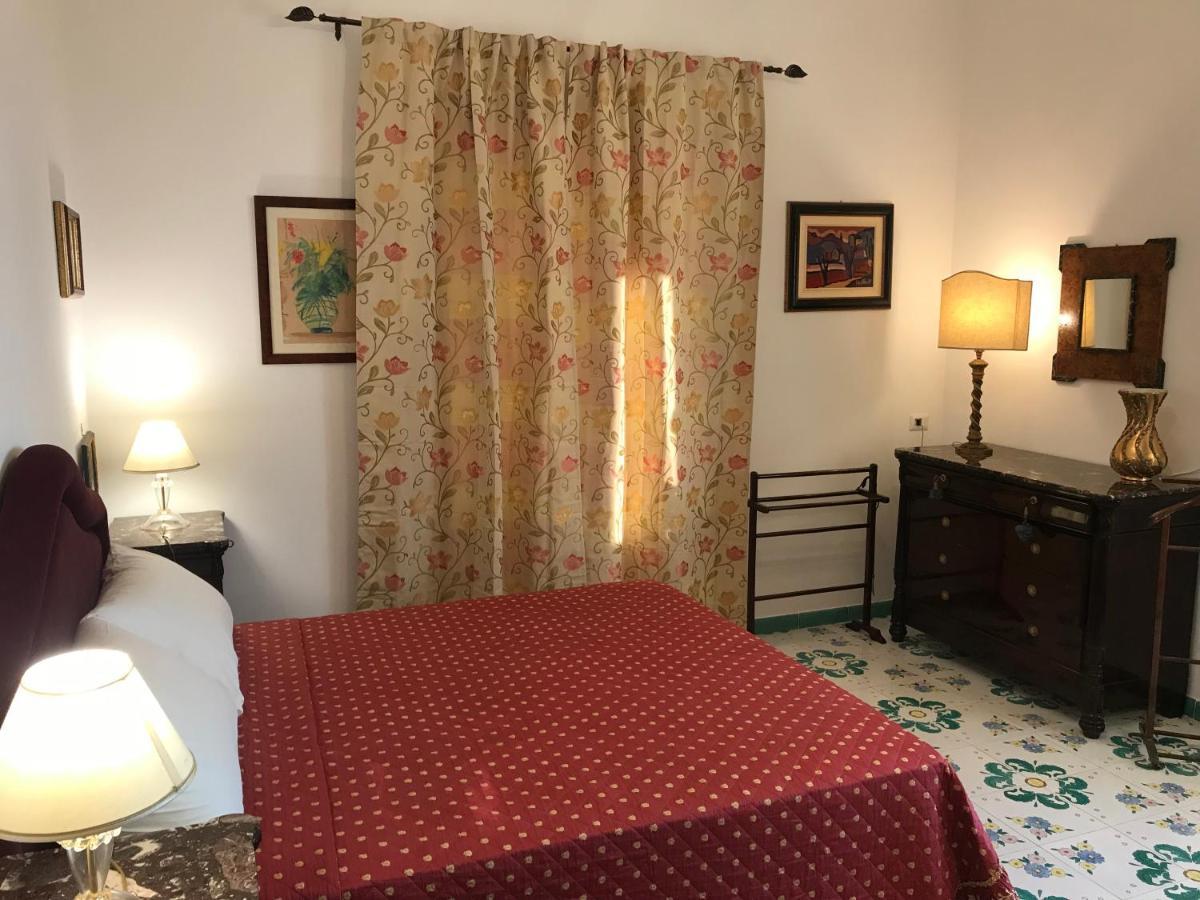 Resort Ferrara Villa Multa Quies Massa Lubrense Buitenkant foto